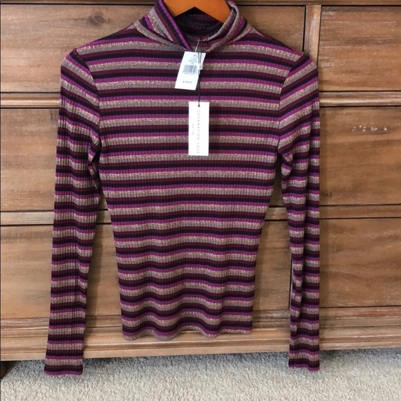 Generation Love Moira Turtleneck - Picture 3 of 6